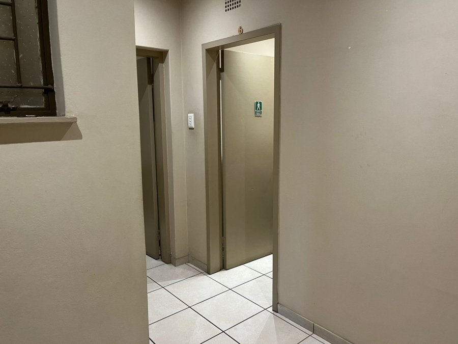 To Let commercial Property for Rent in Oos Einde Free State